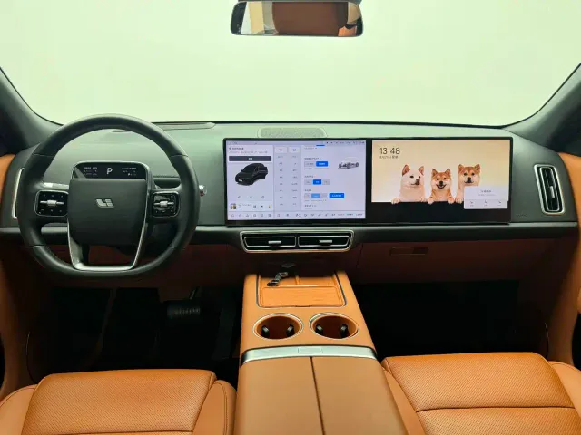 Li Auto L8 — Фото автомобиля 8