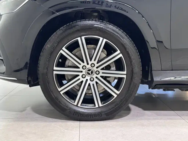 Mercedes-Benz GLE-Class — Фото автомобиля 8