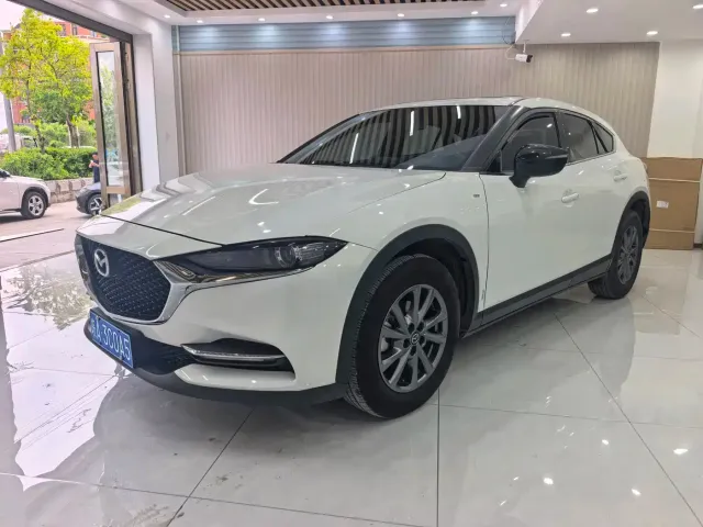 Фотография автомобиля — Mazda CX-4