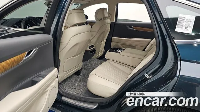 Genesis G80 Бензин 2.5 турбо AWD — Фото автомобиля 25