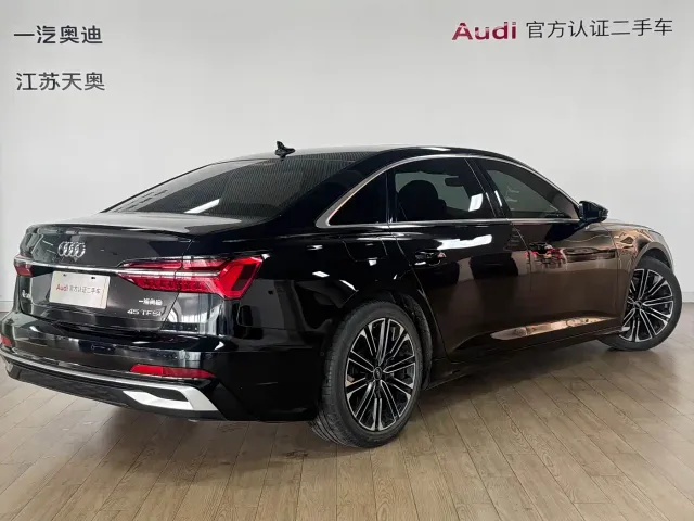 Audi A6L — Фото автомобиля 4