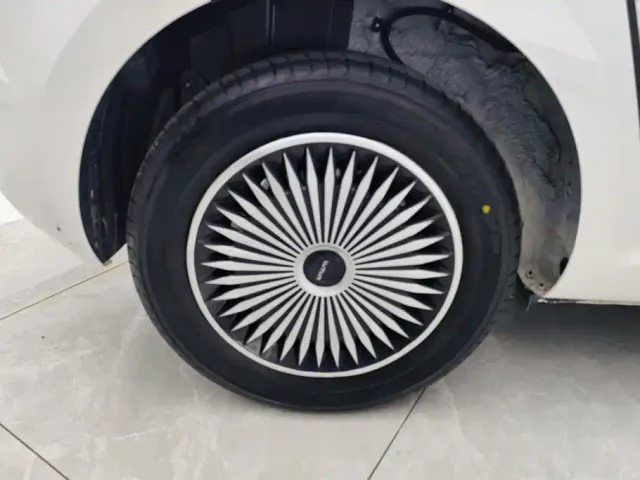 Changan Lumin — Фото автомобиля 6