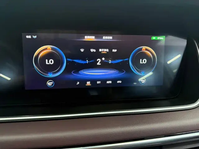 GAC Trumpchi M6 — Фото автомобиля 10