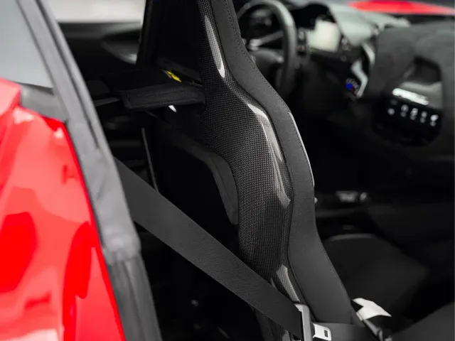 Ferrari SF90 — Фото автомобиля 28
