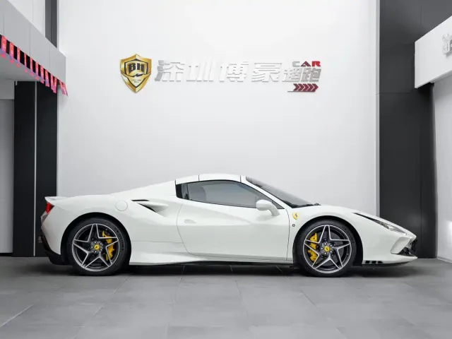 Ferrari F8 — Фото автомобиля 4