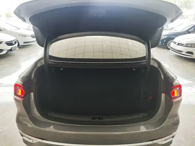 Ford Mondeo — Фото автомобиля 14