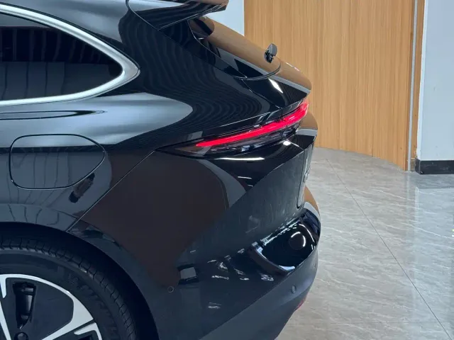 Nio ET5 Touring — Фото автомобиля 14