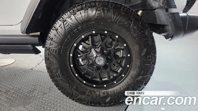 Jeep Wrangler JL — Фото автомобиля 21