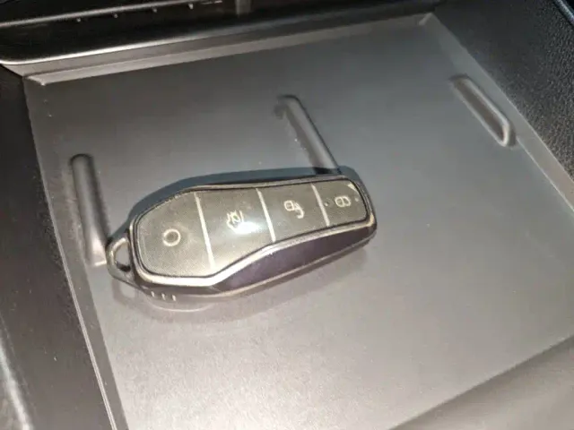 BYD Seal 05 DM-i — Фото автомобиля 8