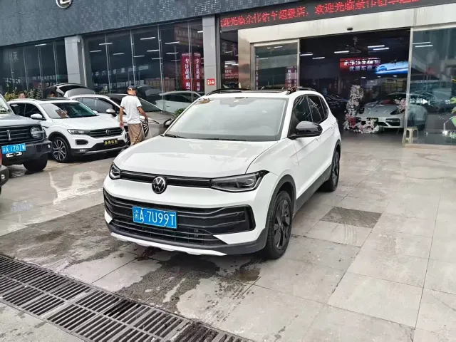 Фотография автомобиля — Volkswagen Tharu