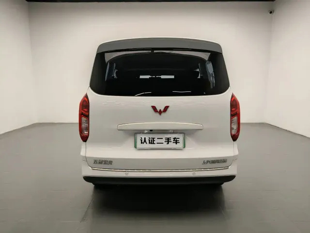 Wuling Hongguang — Фото автомобиля 6