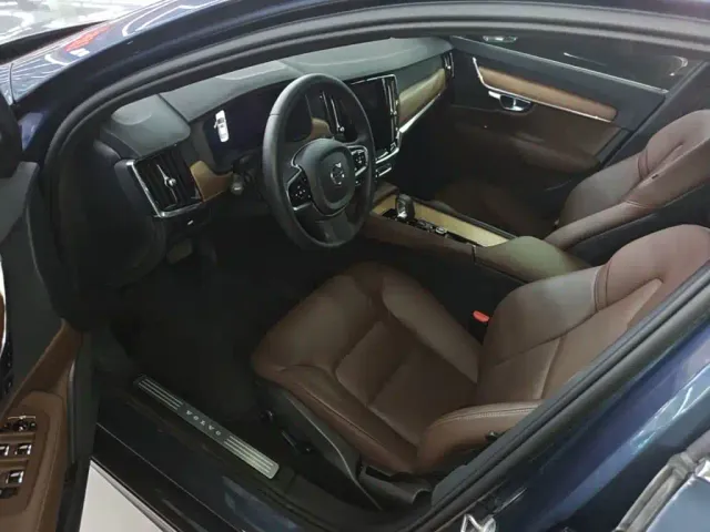 Volvo S90 — Фото автомобиля 15