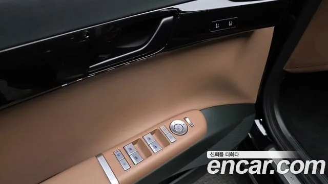 Hyundai Grandeur GN7 — Фото автомобиля 26