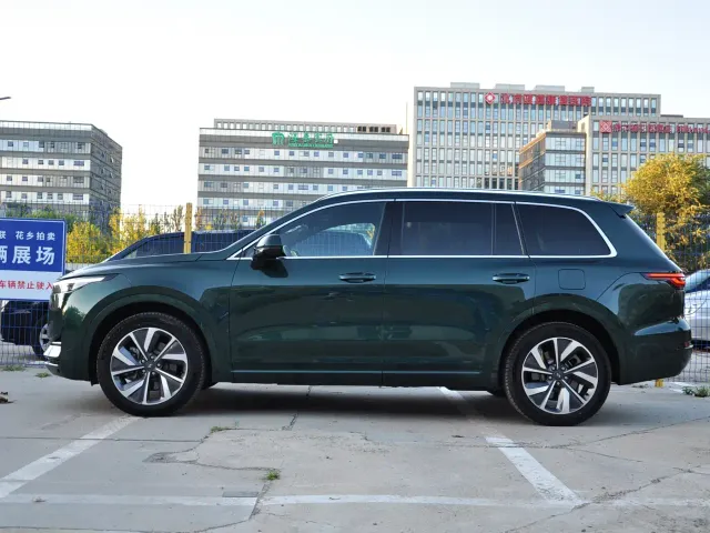 Li Auto ONE — Фото автомобиля 3