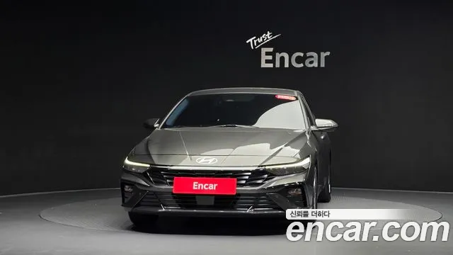 Hyundai Avante CN7 — Фото автомобиля 3