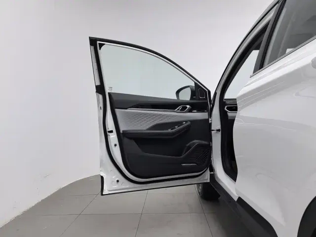 Geely Binyue 2025 Bin Yue L 1.5TD DCT Star Diamond — Фото автомобиля 8