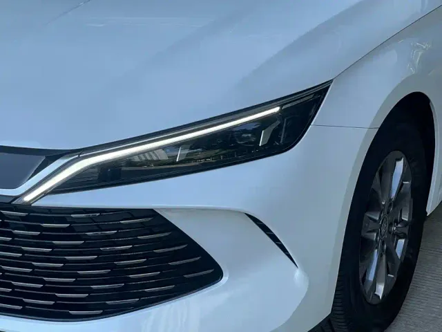 BYD Qin L 2024 DM-i 80KM Leading Edition — Фото автомобиля 4