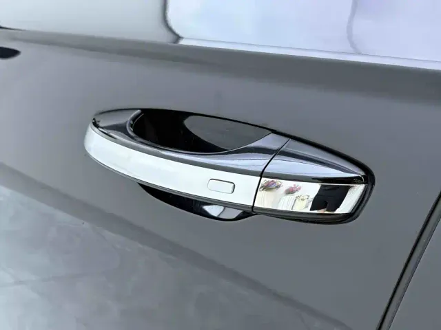Volkswagen Lavida — Фото автомобиля 11