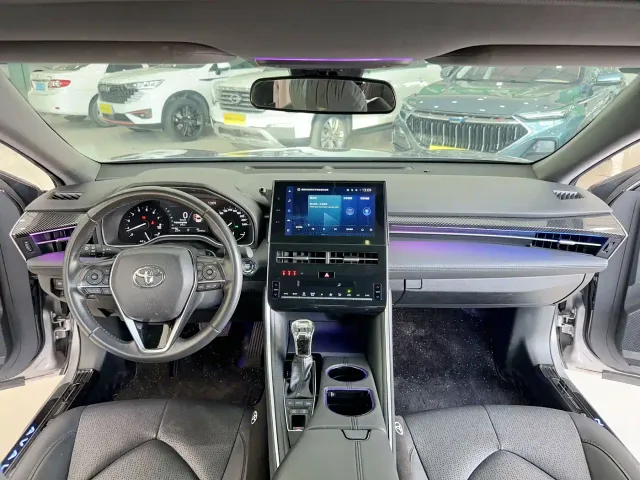 Toyota Avalon — Фото автомобиля 7
