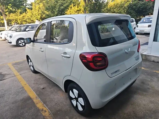 Wuling Hongguang Mini EV — Фото автомобиля 4