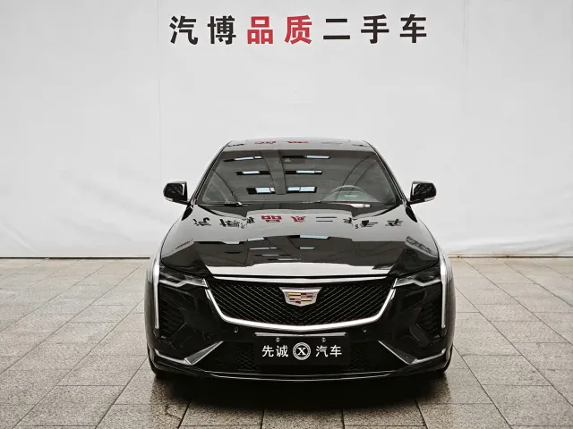 Cadillac CT4 — Фото автомобиля 3