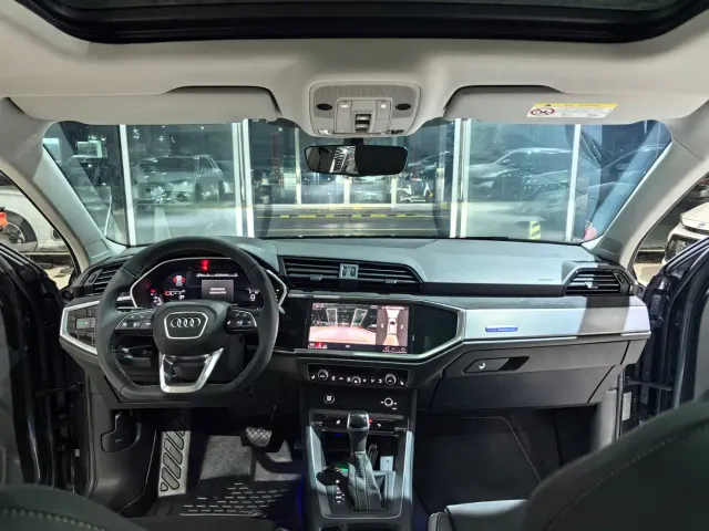Audi Q3 — Фото автомобиля 11