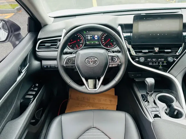 Toyota Camry — Фото автомобиля 20