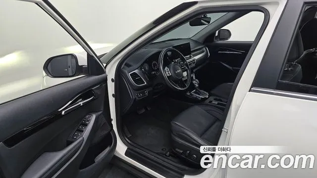 Kia Seltos Seltos Бензин 1.6 турбо 2WD — Фото автомобиля 10