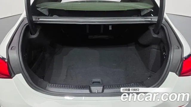 Mercedes-Benz E-Class W214 — Фото автомобиля 25