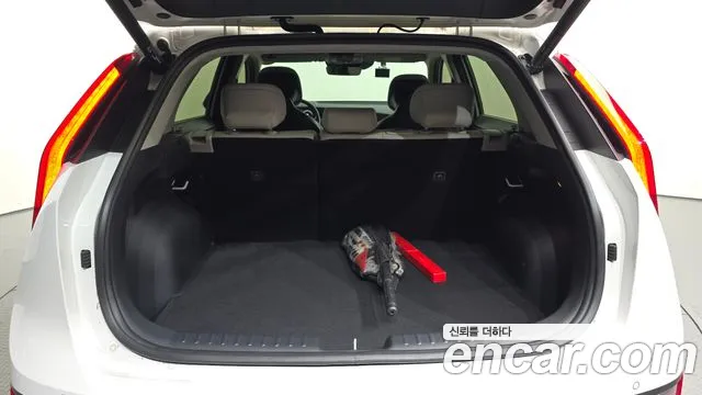Kia Niro The All New — Фото автомобиля 20