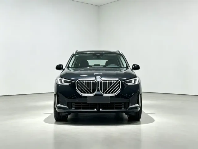 BMW X3 — Фото автомобиля 3