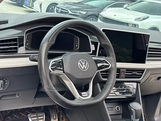 Volkswagen Tiguan L — Фото автомобиля 17