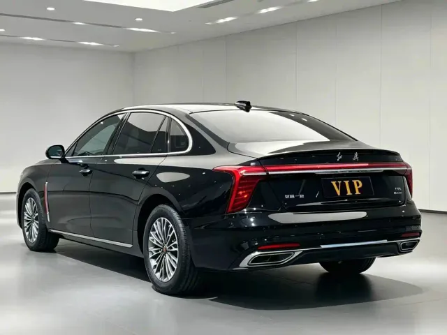 Hongqi H5 — Фото автомобиля 13