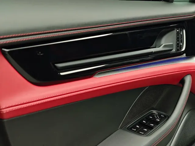 Porsche Panamera — Фото автомобиля 11