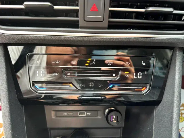 Volkswagen Tiguan L — Фото автомобиля 12