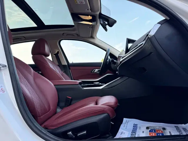 BMW 3 Series — Фото автомобиля 5