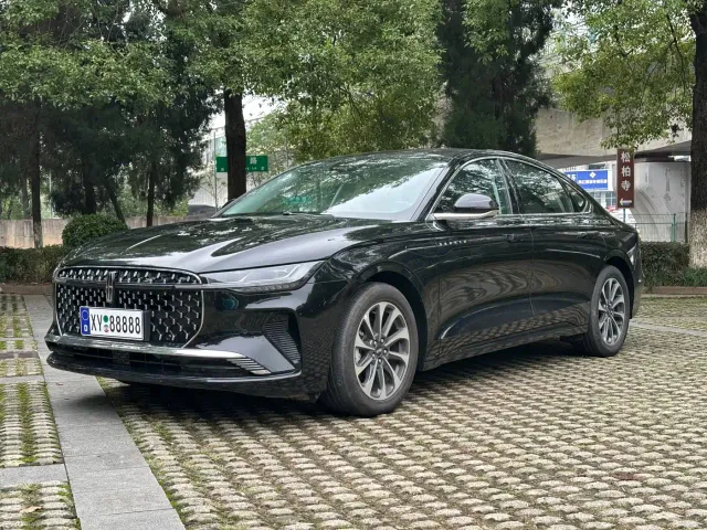 Фотография автомобиля — Lincoln Z