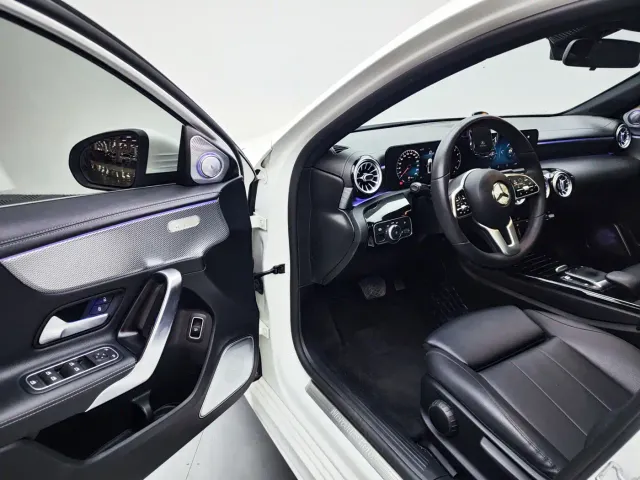 Mercedes-Benz A-Class — Фото автомобиля 7