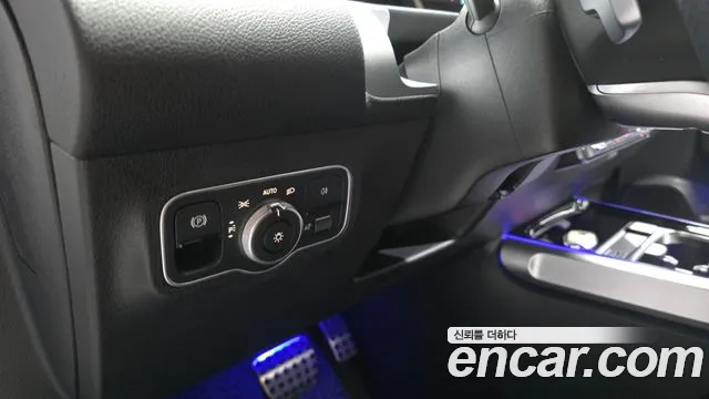 Mercedes-Benz GLB-Class — Фото автомобиля 16