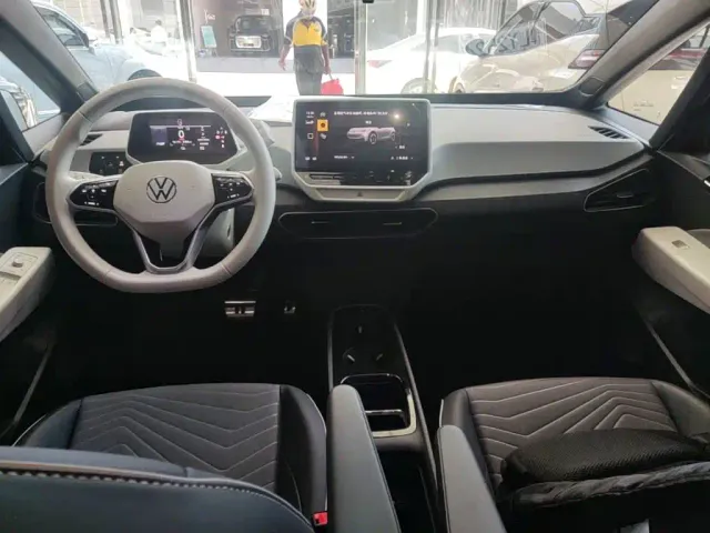 Volkswagen ID.3 — Фото автомобиля 9