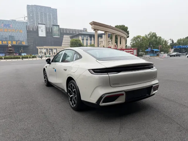 Geely Galaxy TT — Фото автомобиля 7