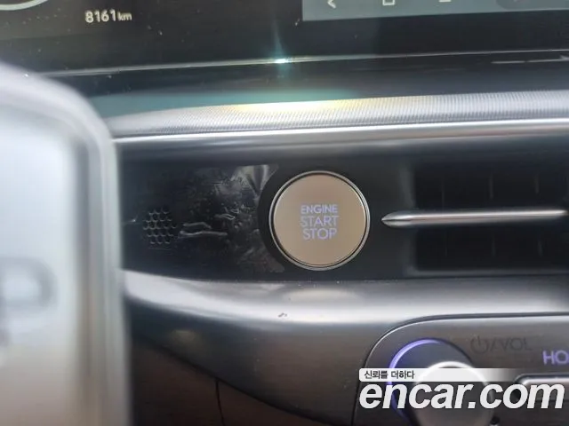 Hyundai Grandeur Grandeur (GN7) 2.5 Бензин 2WD — Фото автомобиля 10