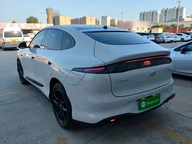 IM Motors LS6 — Фото автомобиля 4