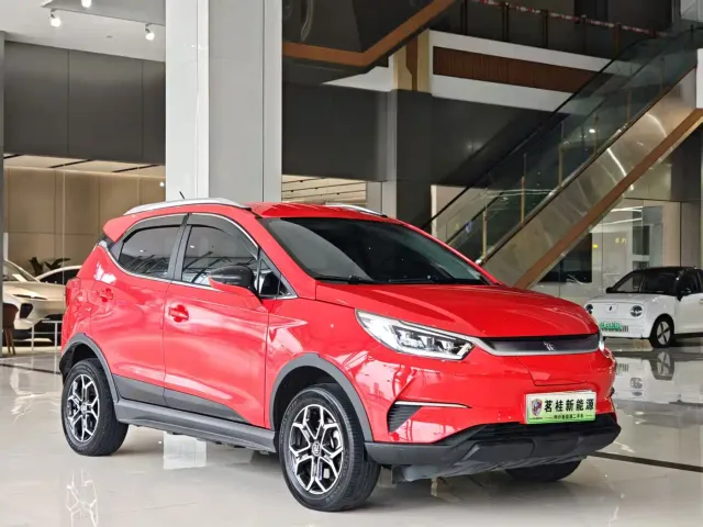 BYD Yuan Pro — Фото автомобиля 15