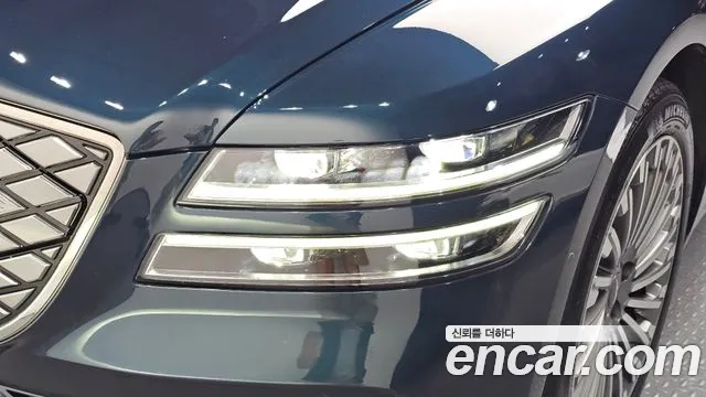 Genesis G80 Electrified G80 (RG3) — Фото автомобиля 20