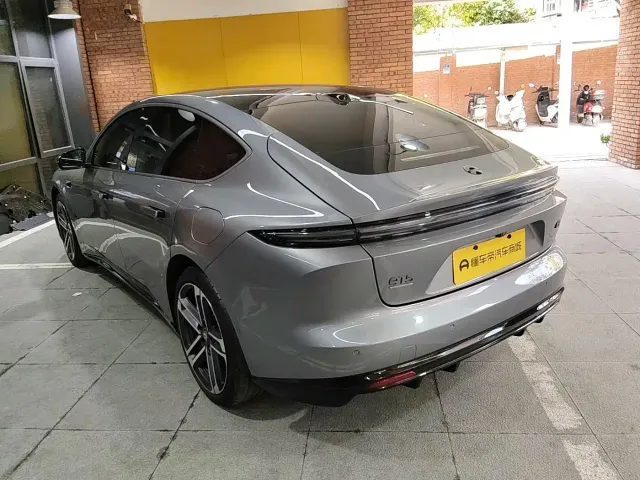 Nio ET5 — Фото автомобиля 3