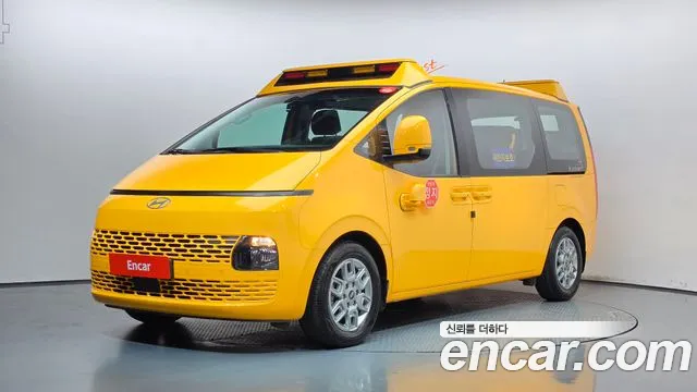Фотография автомобиля — Hyundai Staria