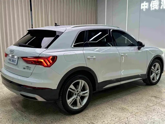 Audi Q3 — Фото автомобиля 5