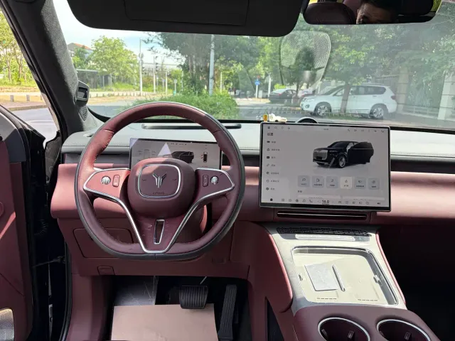 Voyah Auto VOYAH Taisan 2026 Model Base — Фото автомобиля 11