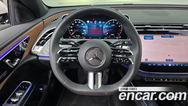 Mercedes-Benz E-Class — Фото автомобиля 11